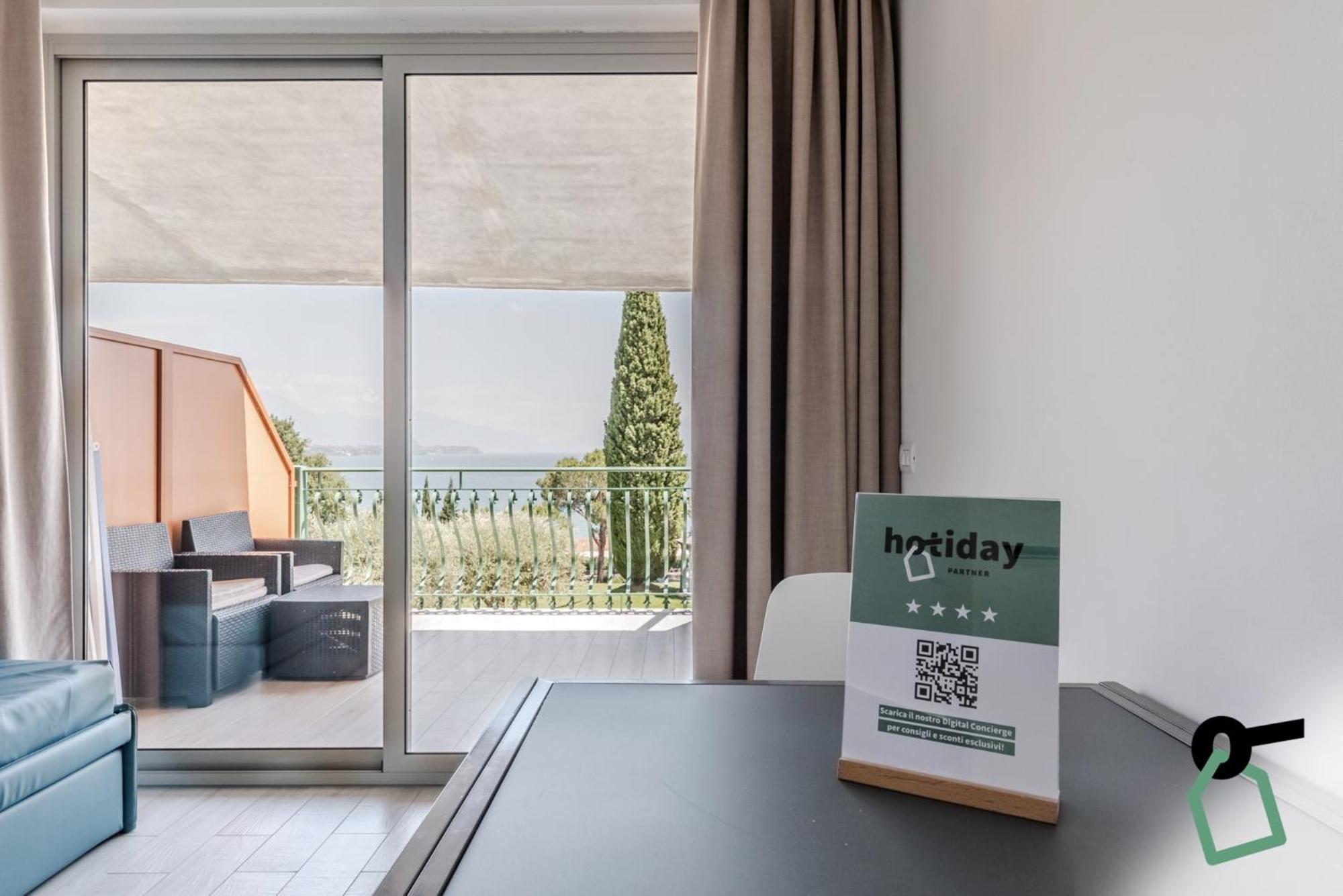 Hotiday Apartment Collection - Desenzano Desenzano del Garda Exterior photo