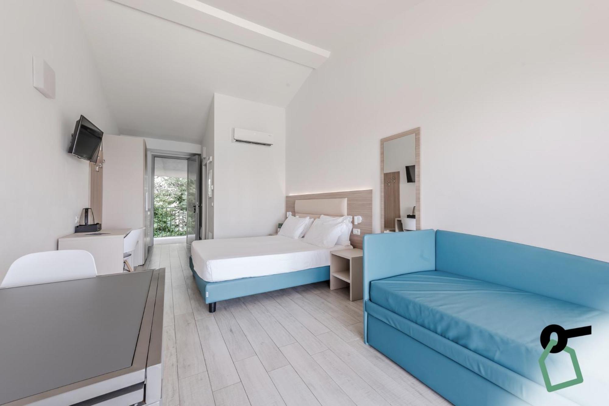 Hotiday Apartment Collection - Desenzano Desenzano del Garda Exterior photo
