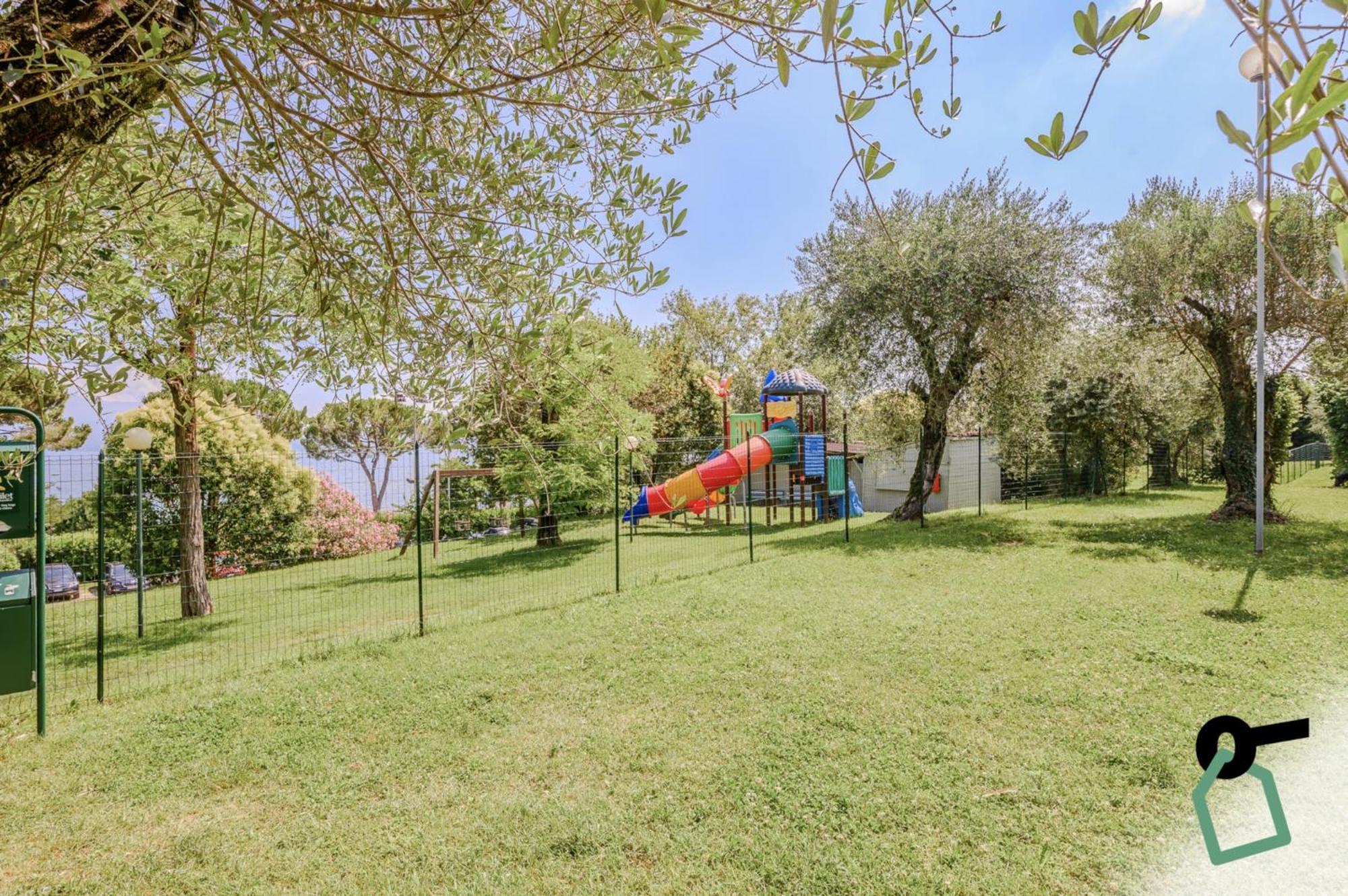 Hotiday Apartment Collection - Desenzano Desenzano del Garda Exterior photo